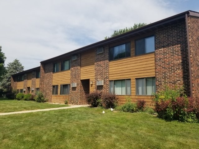 Strawberry Hill Apartments in Anamosa, IA - Building Photo