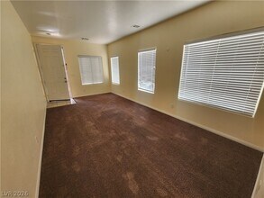9319 Fitzwilliam Ave in Las Vegas, NV - Building Photo - Building Photo