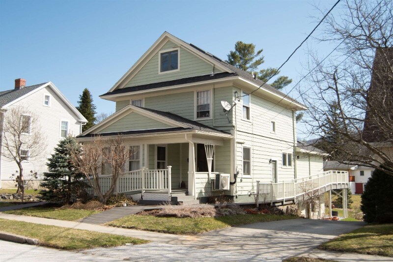 10 Wallace Aveune in Rutland, VT - Building Photo