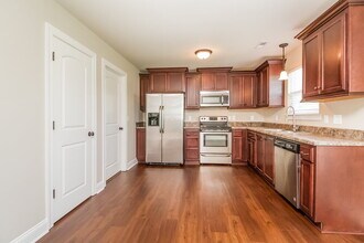 8427 Manor Farm Dr in Murfreesboro, TN - Building Photo - Building Photo