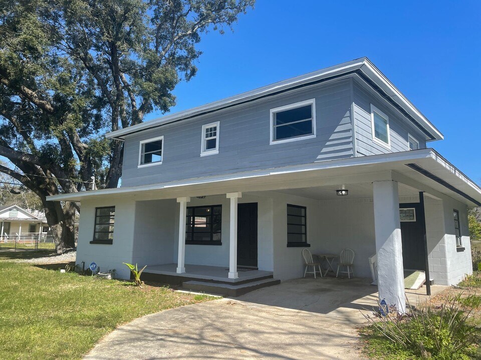2208 N N Street in Pensacola, FL - Building Photo