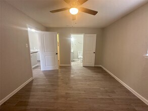 515 Margil St in San Antonio, TX - Foto de edificio - Building Photo