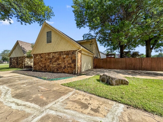 1901 Norwich Cir in Yukon, OK - Building Photo - Building Photo