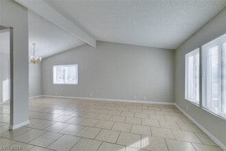 2340 Belvedere Dr in Henderson, NV - Building Photo - Building Photo