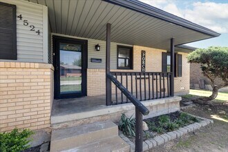4524 SW Beta Ave in Lawton, OK - Building Photo - Building Photo