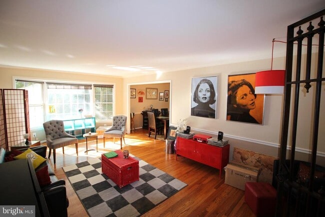 1816 Briggs Rd in Silver Spring, MD - Building Photo - Building Photo