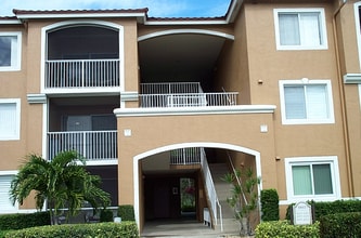 1865 Florida Club Dr in Naples, FL - Building Photo - Building Photo