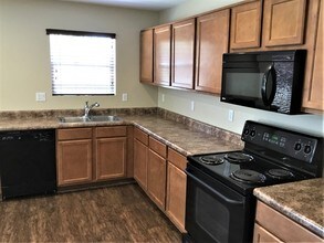 3219 W Saint Anne Ave in Phoenix, AZ - Building Photo - Building Photo
