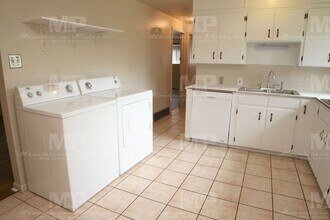 323 W Mulberry St in Fort Collins, CO - Building Photo - Building Photo