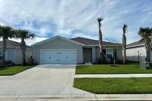 461 Cherimoya St in Fort Pierce, FL - Building Photo