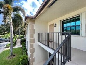 102 Pinecrest Cir in Jupiter, FL - Building Photo - Building Photo