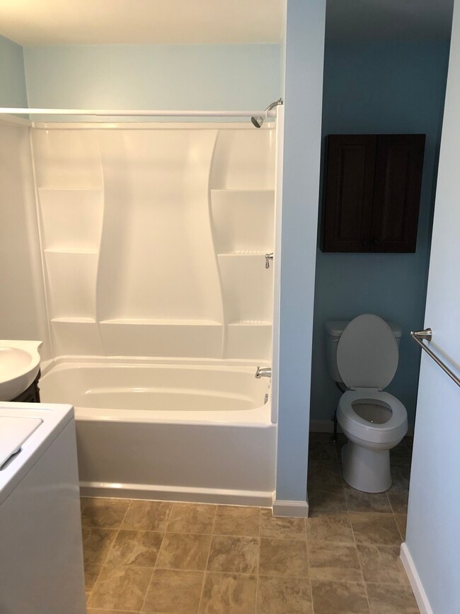 177 Seymour St, Unit Firstfloor in Auburn, NY - Building Photo - Building Photo