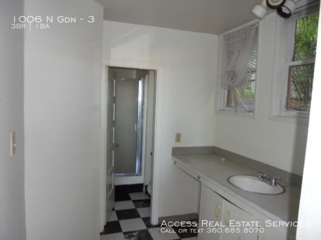 1006 N Garden St-Unit -3 in Bellingham, WA - Building Photo - Building Photo