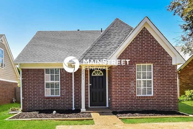 property at 2835 Heatherglen Cove W