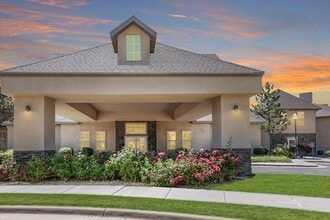 Rose Cove Apartment Homes in Farmington, UT - Foto de edificio - Building Photo