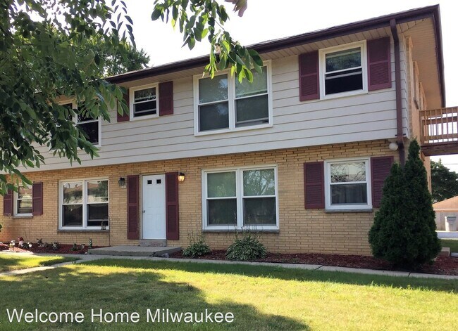 9101 W Morgan Ave in Milwaukee, WI - Building Photo - Building Photo