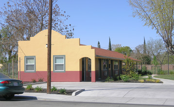 Patios de Castillo in West Sacramento, CA - Building Photo - Building Photo