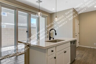 4554 Cloudrest Peak St in North Las Vegas, NV - Building Photo - Building Photo
