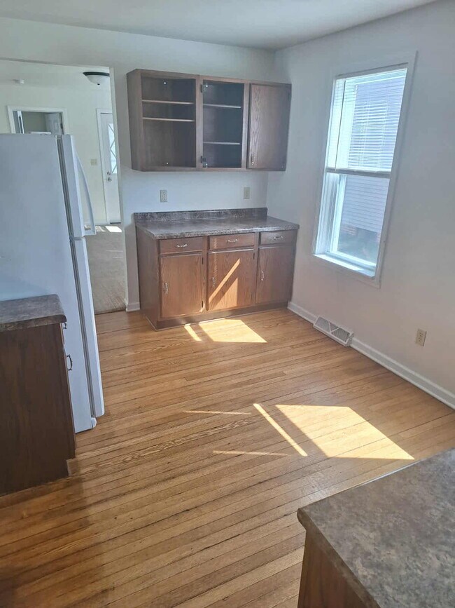 1808 S 13th St, Unit Lower in Sheboygan, WI - Foto de edificio - Building Photo