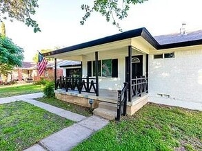 2808 Grayson Dr in Dallas, TX - Building Photo - Building Photo