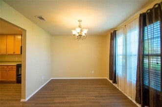 719 Daughters Dr in Burleson, TX - Building Photo - Building Photo