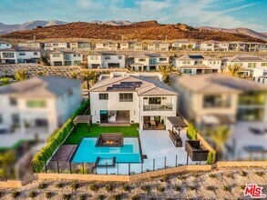 11811 Greenwood Dr in Los Angeles, CA - Building Photo - Building Photo
