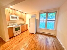 Highland Crossing in Highland, NY - Building Photo