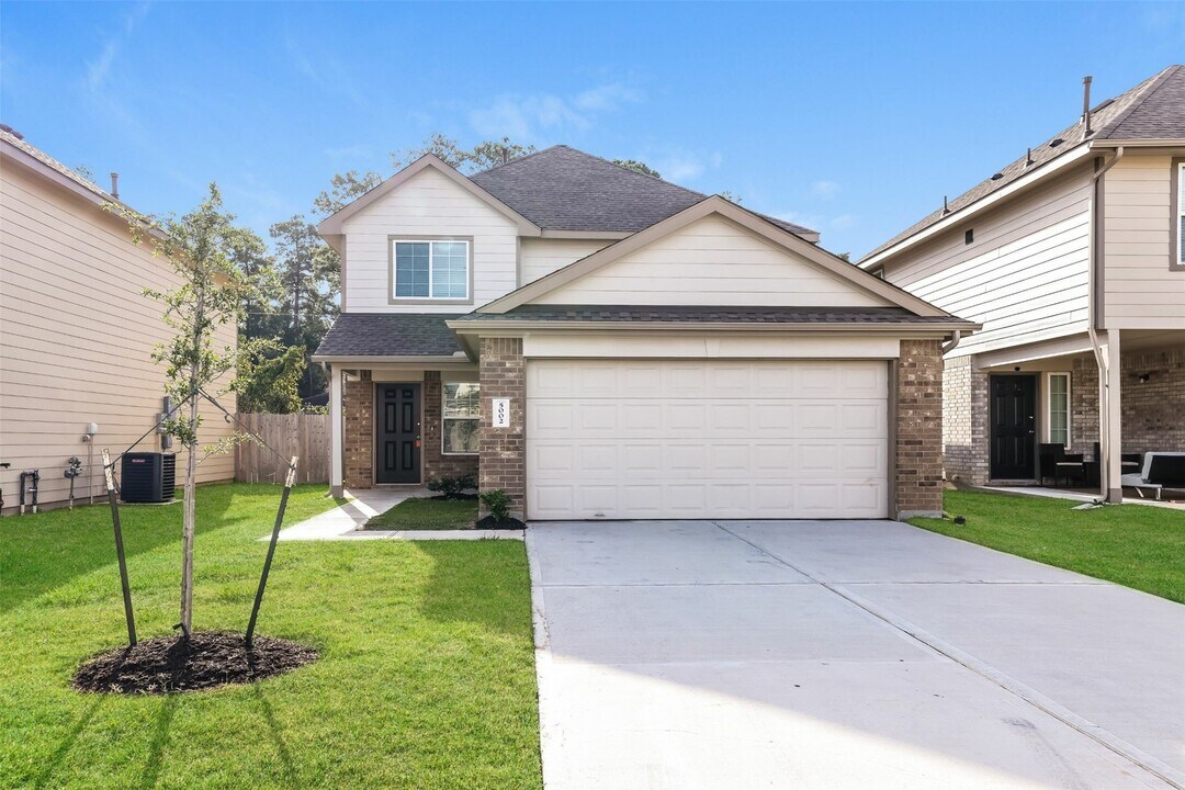 5002 Banyan Tree Trl in Spring, TX - Building Photo