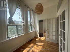 1504 Queen St W in Toronto, ON - Building Photo