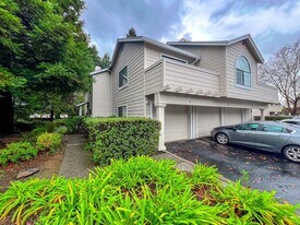 14 Golden Gate Cir in Napa, CA - Building Photo