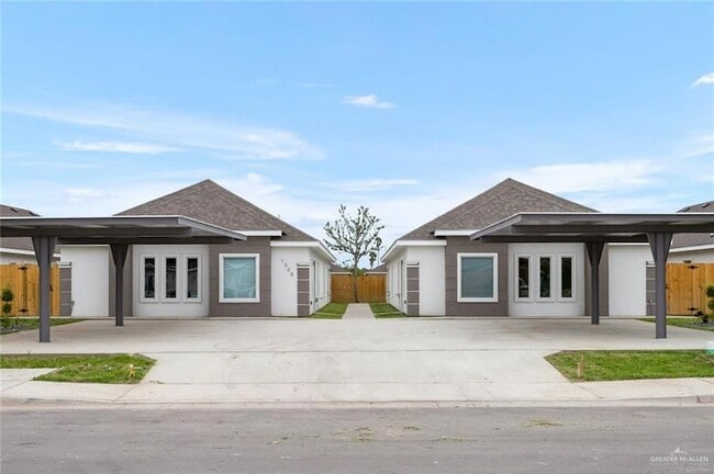 property at 1220 S Yankton St