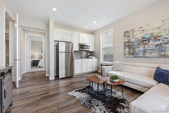 860 Wildrose Pl in Erie, CO - Building Photo - Building Photo