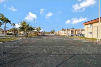 2874 NW 55th Ave in Lauderhill, FL - Building Photo - Building Photo