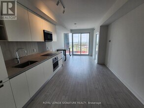 39 Mary St in Barrie, ON - Building Photo - Building Photo