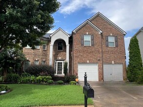 3756 Lake Haven Way in Atlanta, GA - Building Photo - Building Photo