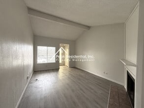 8108 Deseret Ave in Fair Oaks, CA - Building Photo - Building Photo