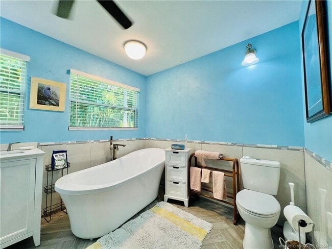 property at 632 W Weatherbee Rd