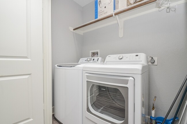 property at 5443 Quail Tree Ln