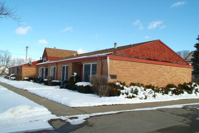 Reverend Hugh F Conklin Retiree Center in Pinckney, MI - Building Photo - Building Photo