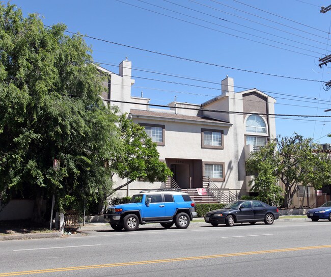 Kester Court in Sherman Oaks, CA - Foto de edificio - Building Photo