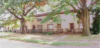 708-718 Spangler St Apartments