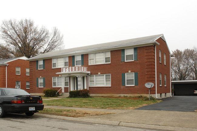 3411 Rowena Rd in Louisville, KY - Foto de edificio - Building Photo