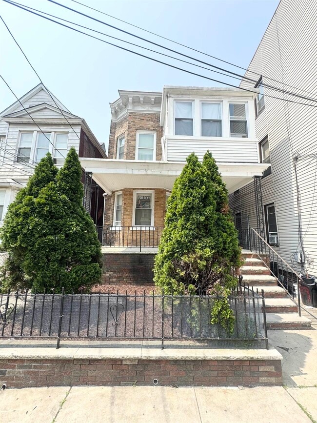 property at 187 Wegman Pkwy