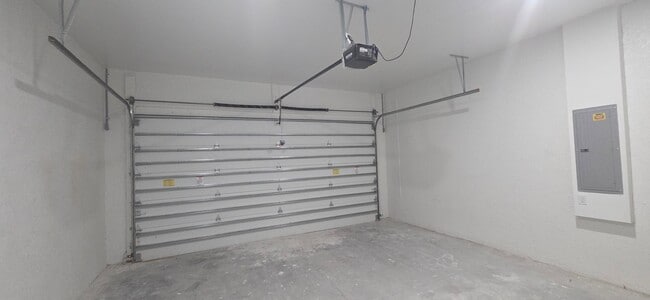 306 NE 10th Terrace in Cape Coral, FL - Building Photo - Building Photo