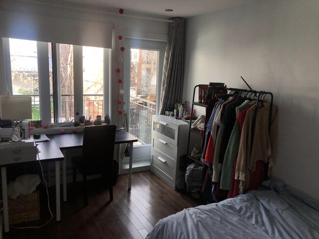 4409 Saint Laurent Boul in Montréal, QC - Building Photo - Building Photo