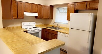 3329 Country View in Schertz, TX - Building Photo - Building Photo