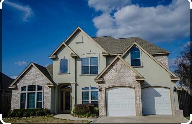 property at 13 Stonebrook Ct