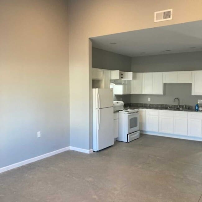 property at 5606 Pembroke-Fairview Rd