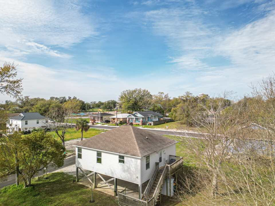 420 Richmond Dr in Biloxi, MS - Building Photo