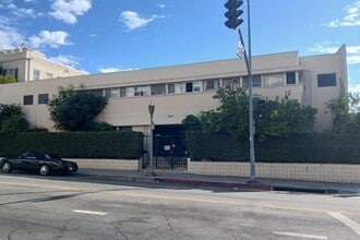 Capitol Gardens in Los Angeles, CA - Foto de edificio - Building Photo